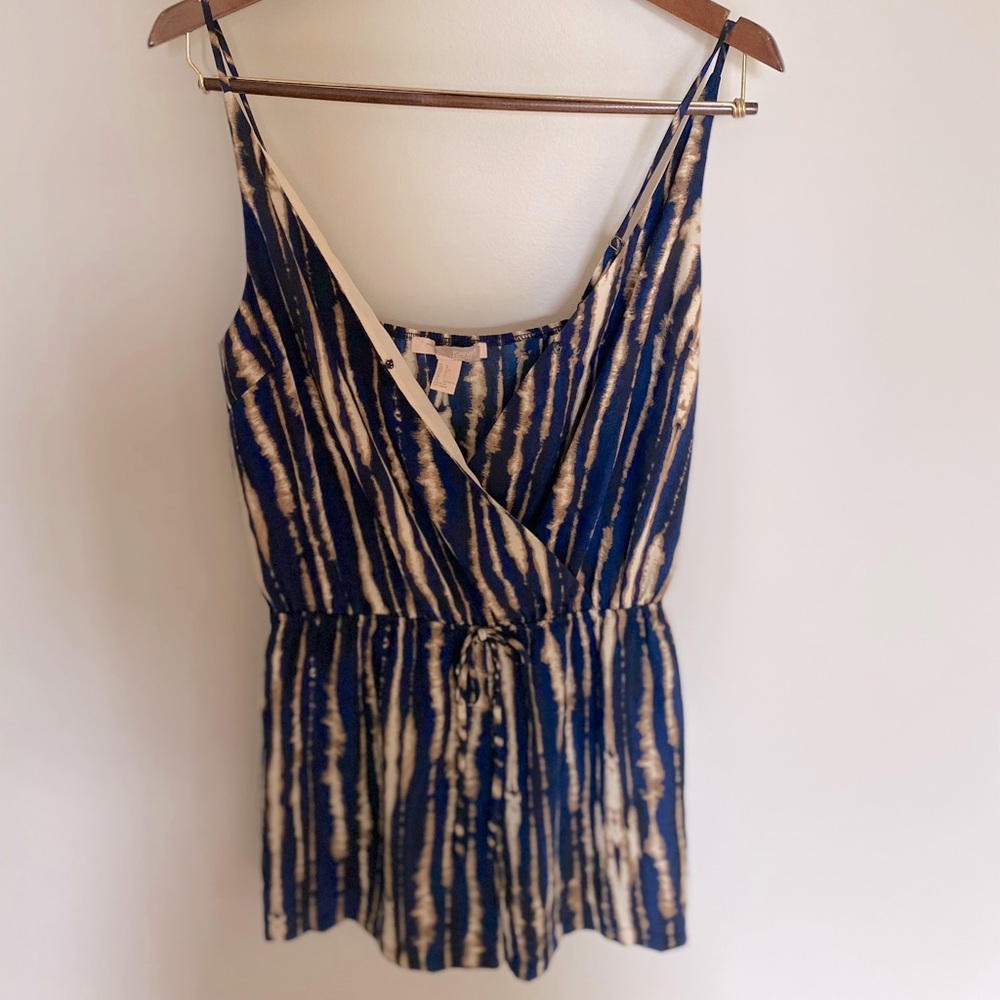 Forever 21 shorts romper. Size L
